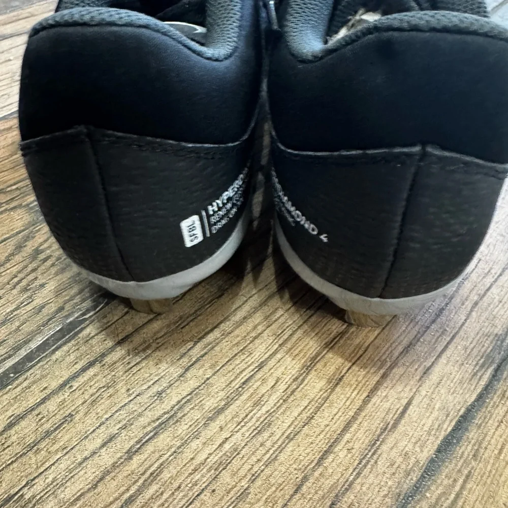 Nike Black and White Hyperdiamond‎ 4 Renew Softball Cleats